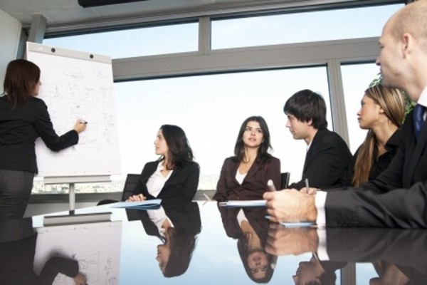 10-buenos-consejos-para-conseguir-que-las-reuniones-de-trabajo-sean-productivas-600x400